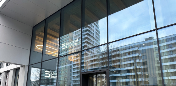 Signage and branding in the "Timber Pioneer" building in Frankfurt am Main